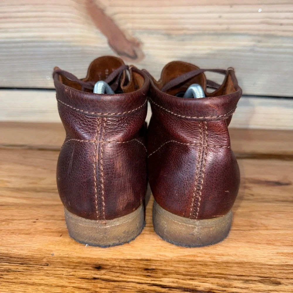 Clarks Originals Men's 10 Chukka Boots Wallabee Dark Brown Pebbled Leather Crepe
